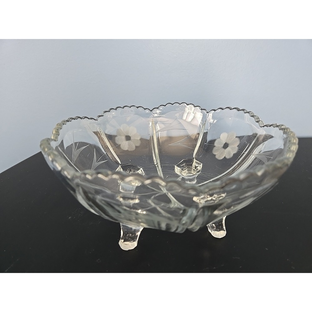 Vintage Crystal Cut Glass Saw‎ Tooth Edge 4 Footed Candy Bowl 7 1/2" Wide